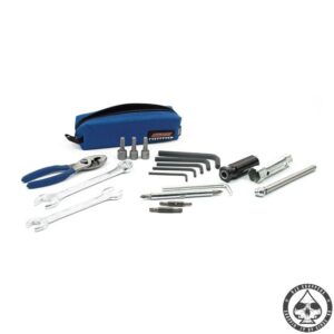 Roadside tool kit for H.D. measuring just 5 x 5 x 18 cm. Includes 14mm x 17mm and 10mm x 12mm wrenches, tire pressure cauge, 140 mm pliers, 5-1 screwdriver set, 16mm and 18mm spark plug socket with lever. 3/8, 7/16 and 10mm nut drivers, T20, T25, T27 and T30 torx bits and 3mm, 4mm, 5mm and 6mm hex wrenches.