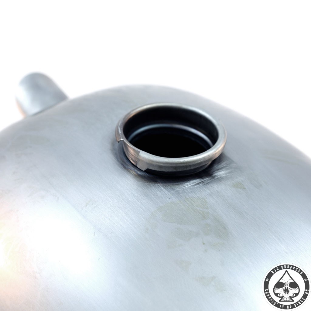 Lowbrow P-nut 'Wassel' gas tank 2 gallon High Tunnel