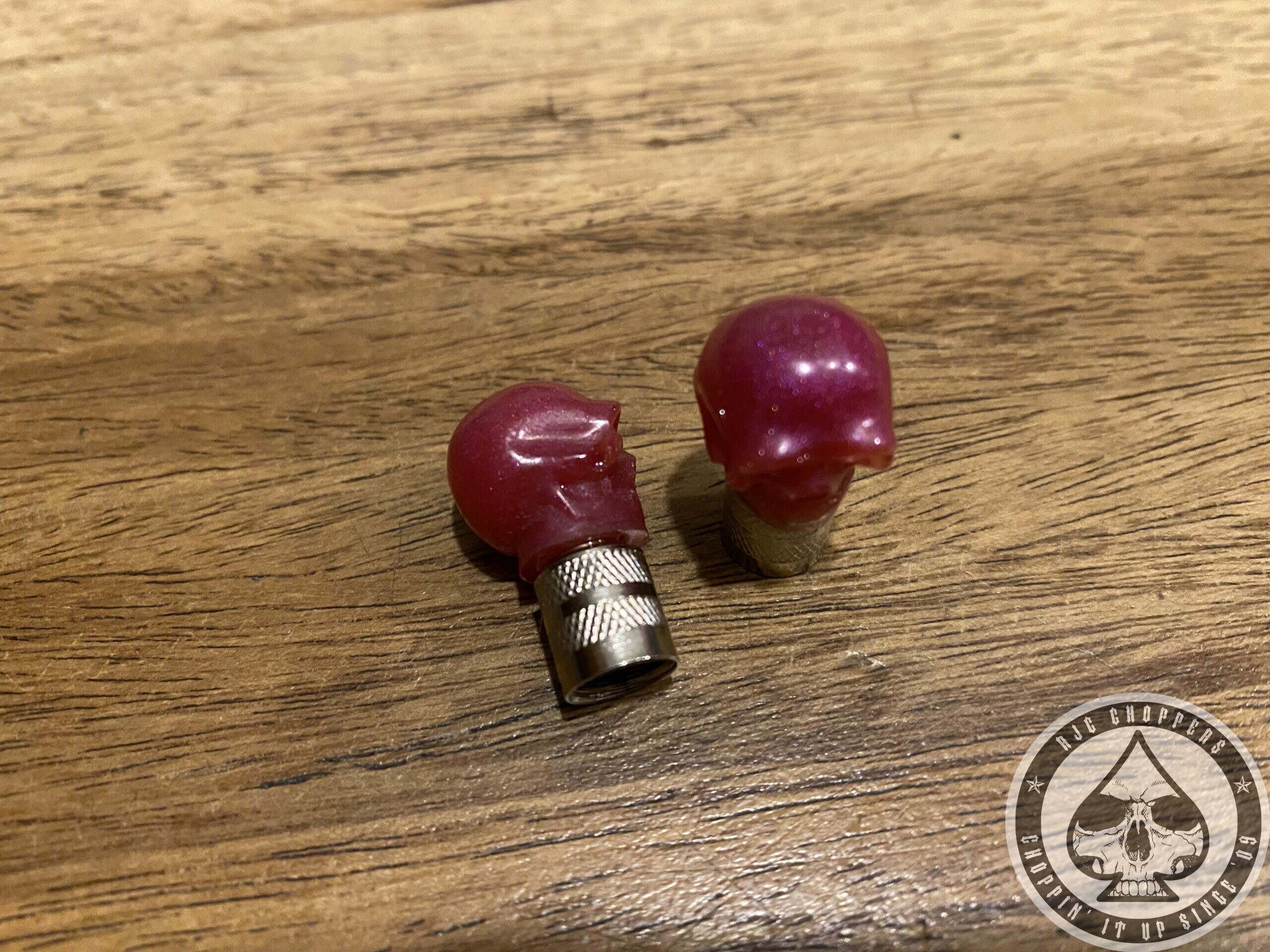 Valve Caps Skull Resin, Aubergine - Image 2