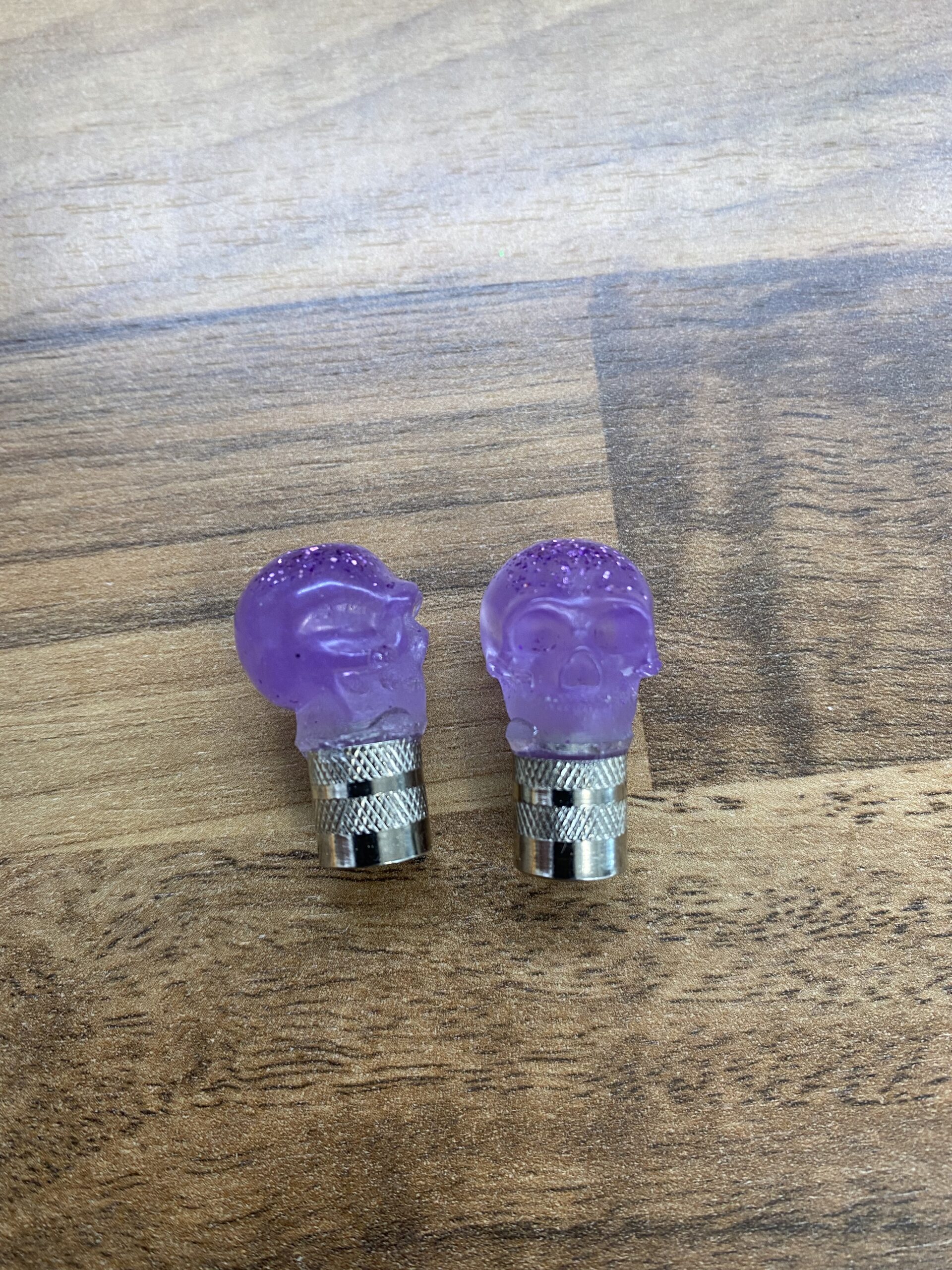 Valve Caps Skull Resin, Flaked Purple